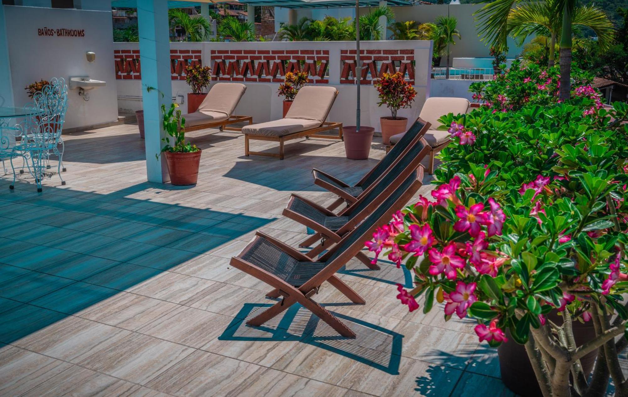 Hotel Encino Malecon Centro بويرتو فالارتا المظهر الخارجي الصورة