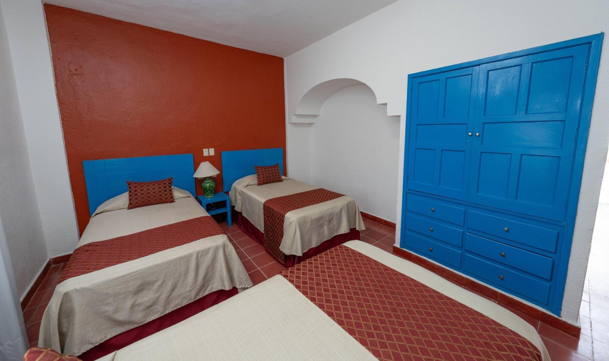 Hotel Encino Malecon Centro بويرتو فالارتا الغرفة الصورة